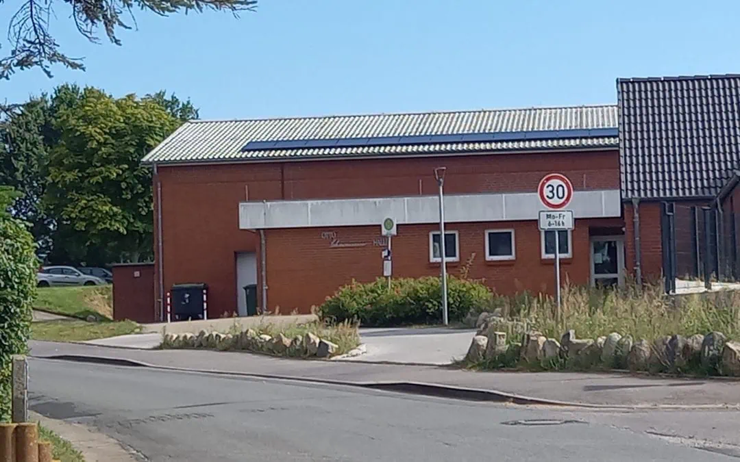 Errichtung einer Photovoltaikanlage auf der Sporthalle Mohrkirch