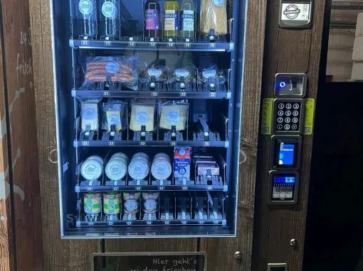 Anschaffung eines Regiomaten für den Verkauf von ökologischen und regionalen Produkten des Biohofes Brase